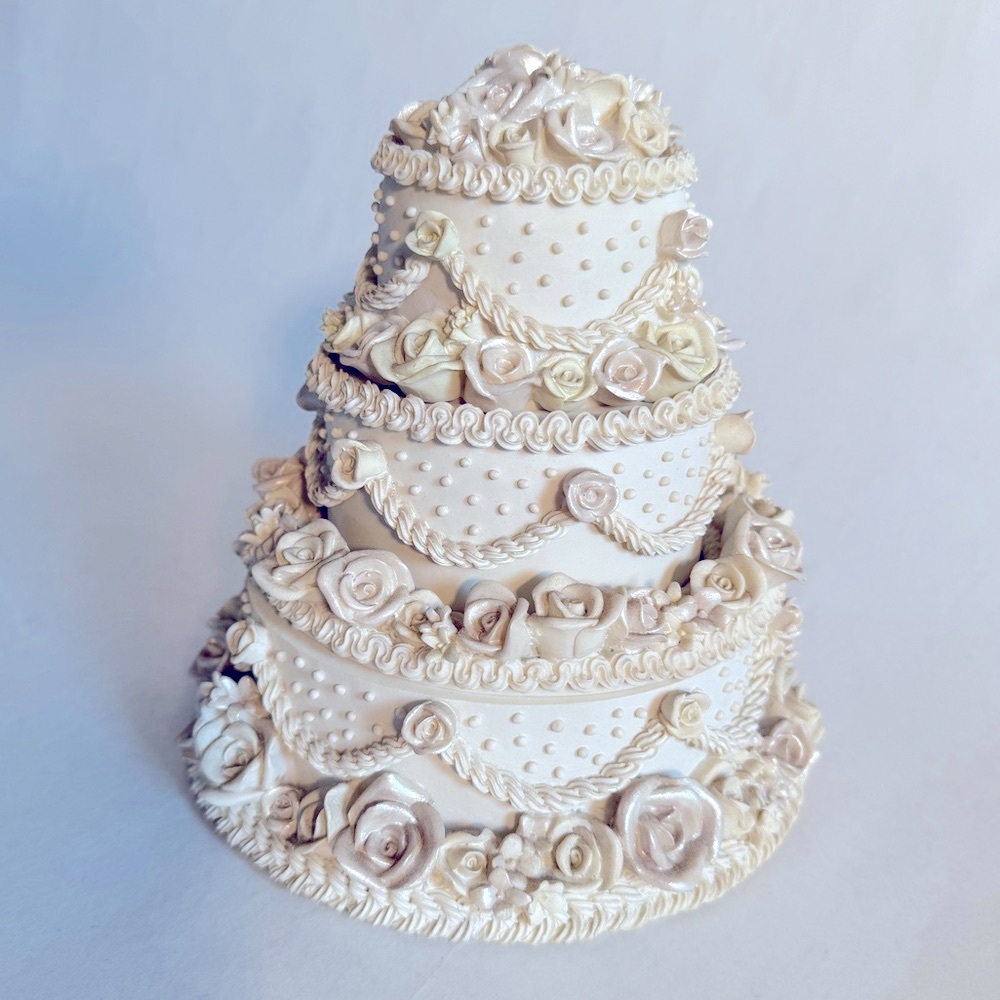 Elegant Cream Decorative Cake Keepsake Box and Music Box NWT